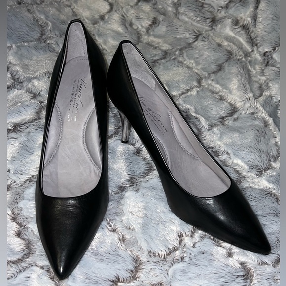 Kenneth Cole Leather Heels - Picture 2 of 9